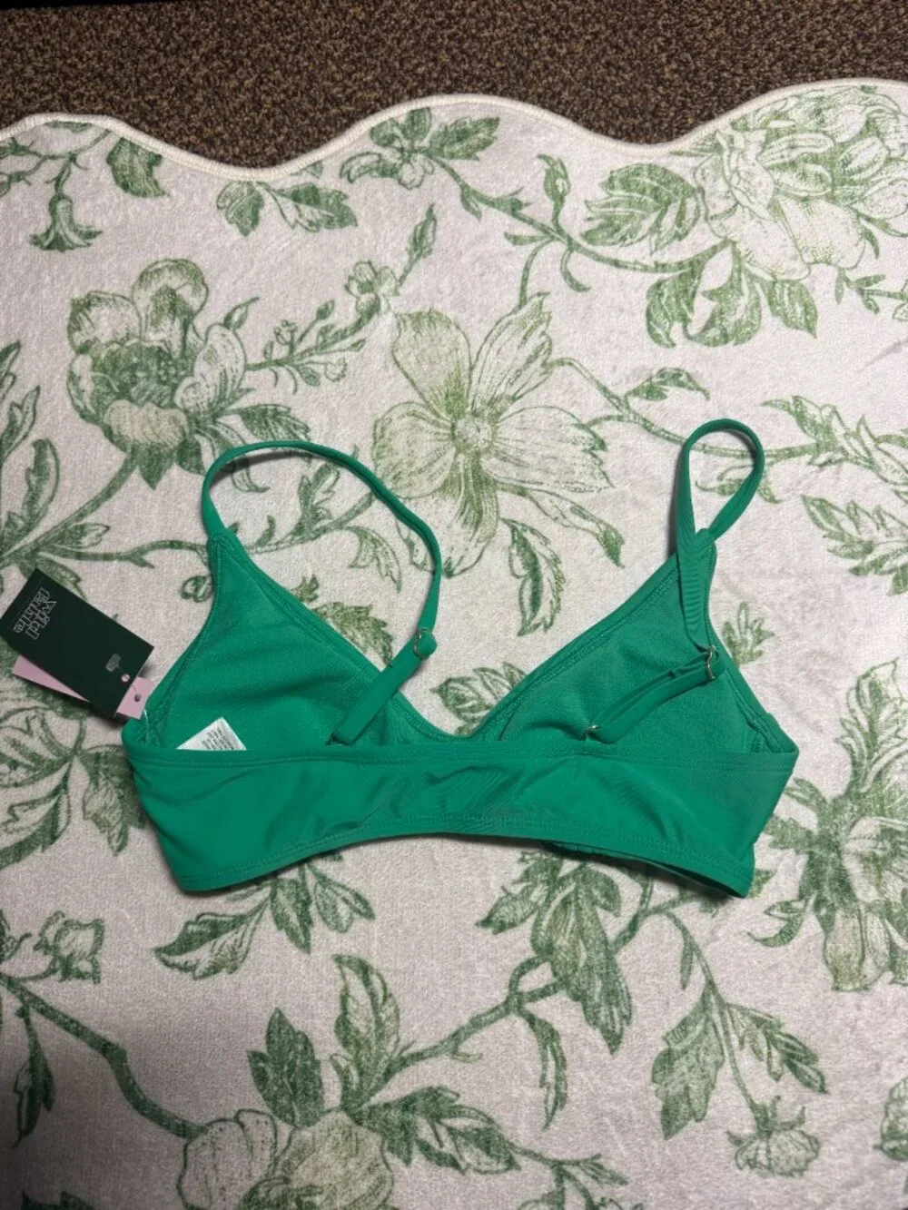 wild fable green v-neck bikini top. padded with adjustable straps. NWT